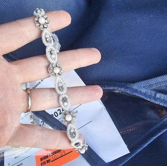 Wedding dress - Picture 5 of 5